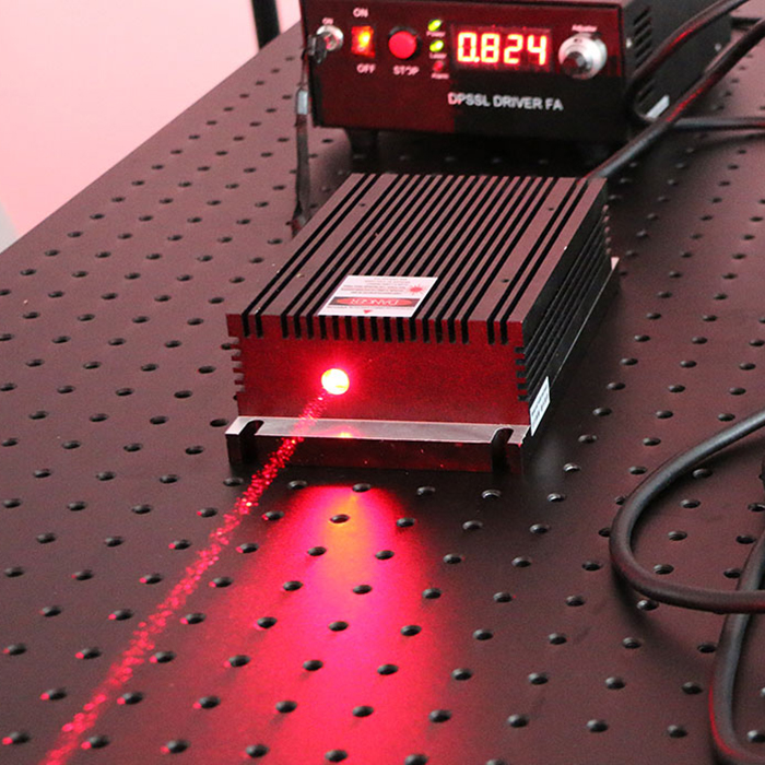 638nm 5W High power Rojo Láser semiconductor Modulation 0~30khz Analog or TTL